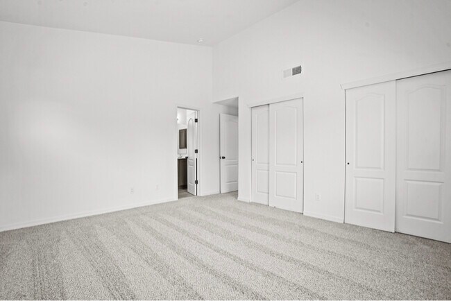 Building Photo - 608 Cedarwood Ave