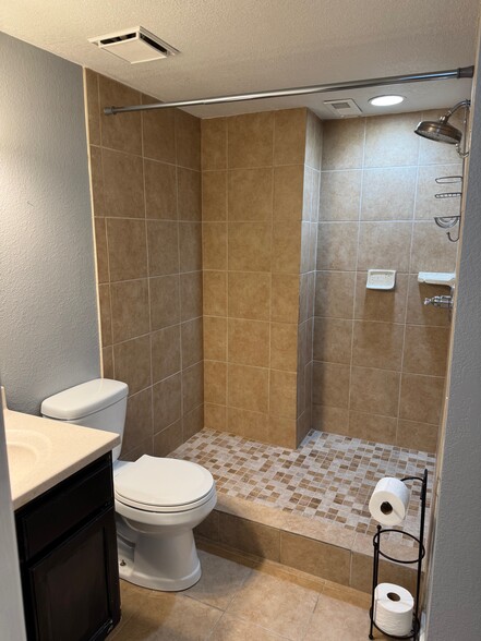 Downstairs Master Bath - 7504 Liberty Bell Dr