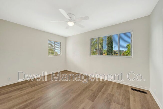 Building Photo - 8860 Fabienne Way