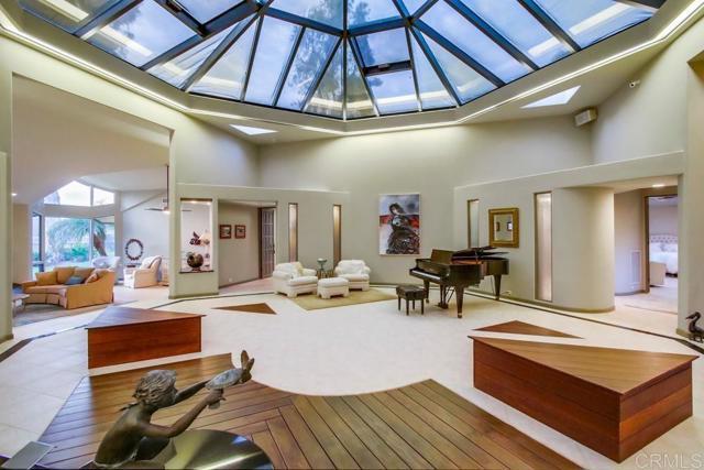 Building Photo - 1402 Rancho Serena