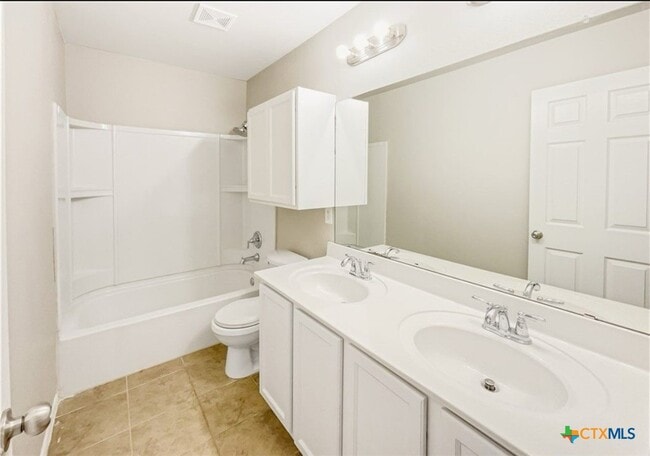 Building Photo - 1321 Daffodil Dr