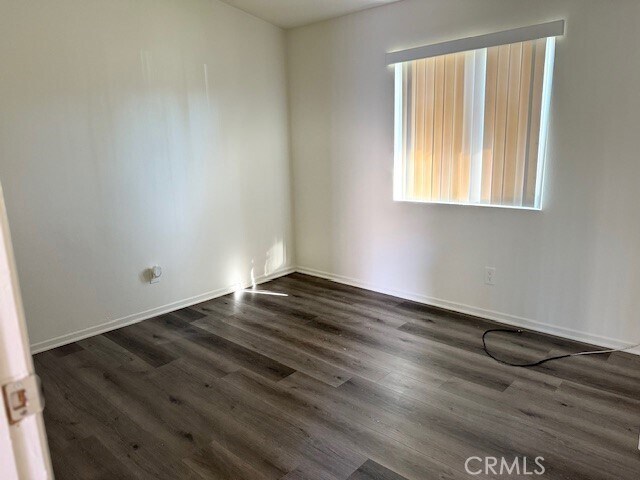 Building Photo - 79700 Ave 42