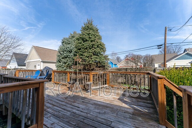 Building Photo - 2437 N Pennsylvania St