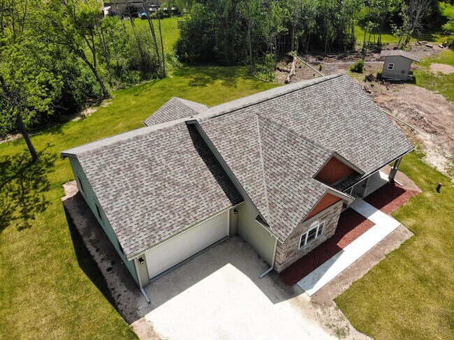 Building Photo - 1255 Westwood Dr