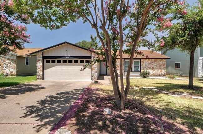 Building Photo - 11428 Bristle Oak Trail