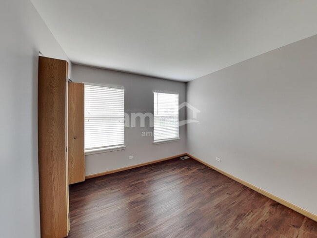 Building Photo - 2269 Jason Dr