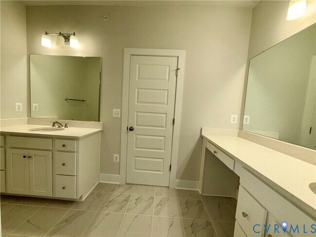 Building Photo - 527 Munson Woods Walk