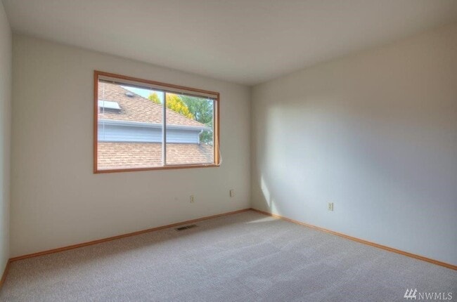 Building Photo - 10324 SE 210th Pl
