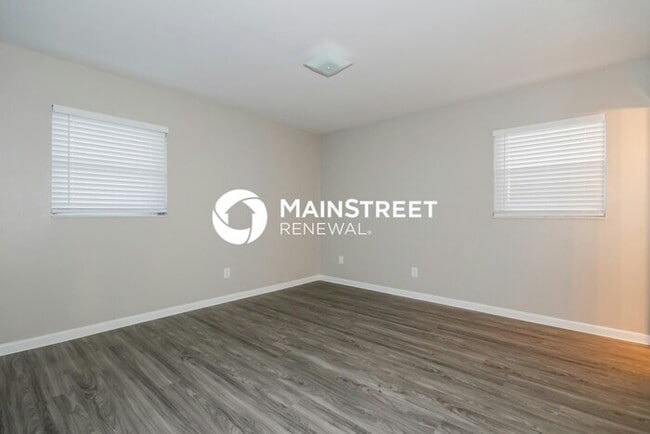 Building Photo - 4 Bedroom Pet-Friendly Home in Tampa, FL w...