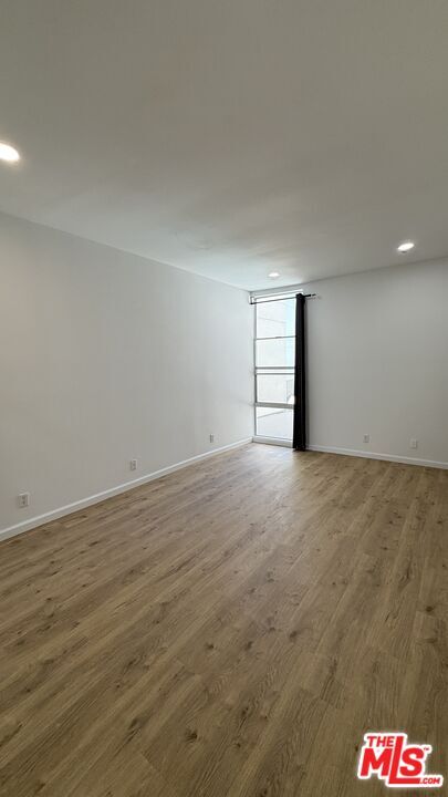 Building Photo - 14144 Dickens St