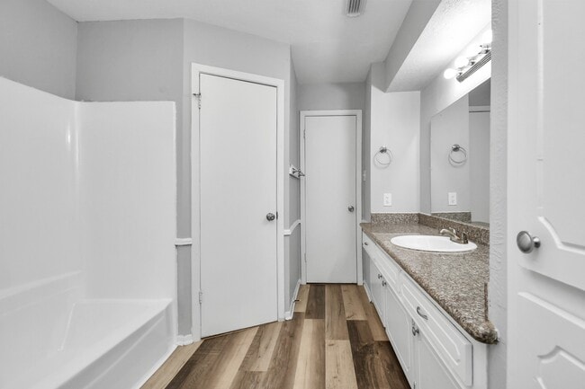 Building Photo - 24118 Spring Gum Dr