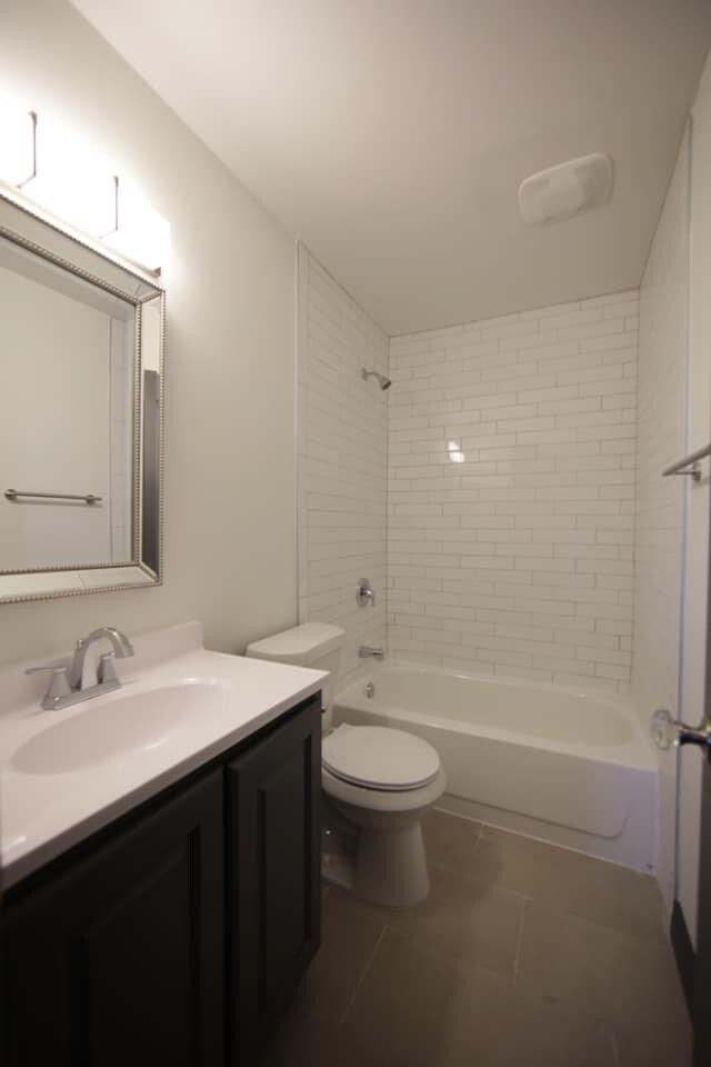 Building Photo - 201 S Chaparral St