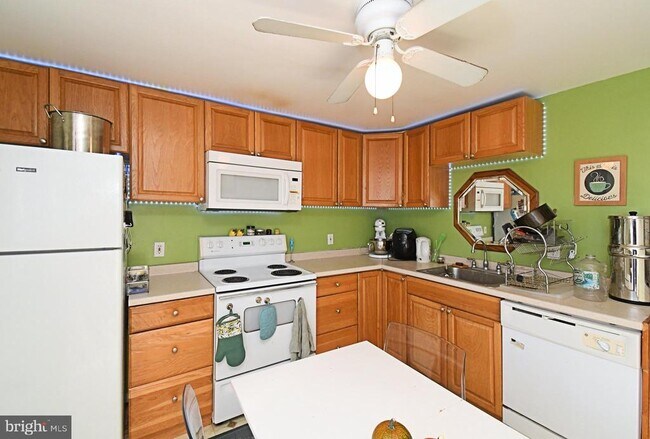 Building Photo - 2 High St