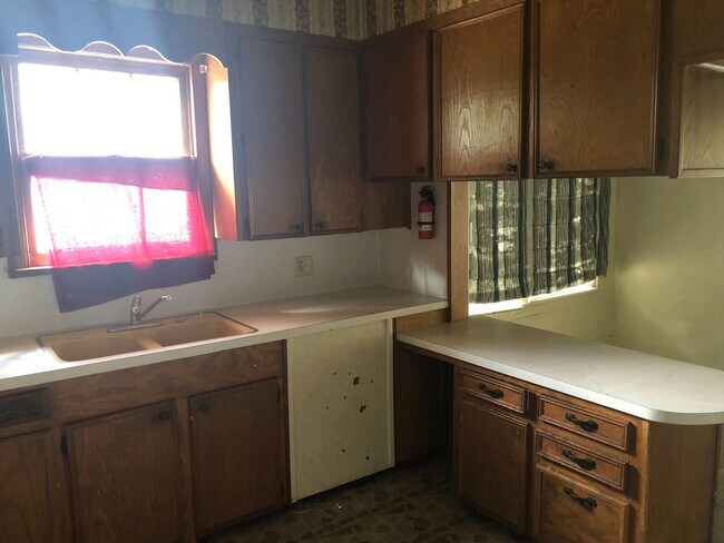 Building Photo - 2957 Regent St