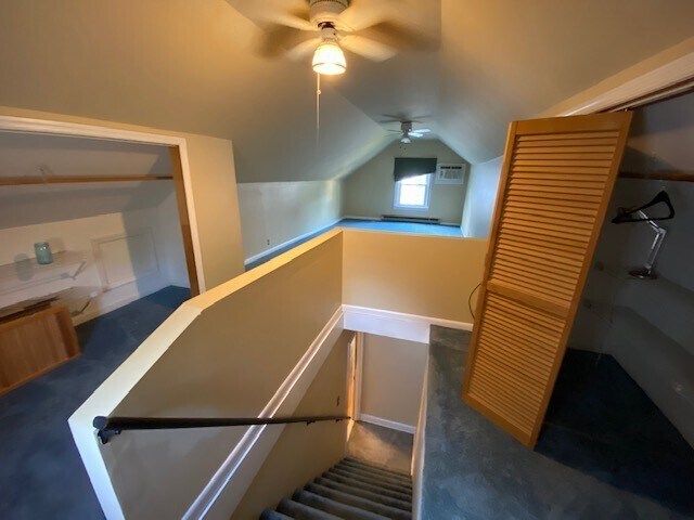 Building Photo - 106 39th Ave N