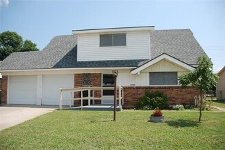 Building Photo - 3520 Sunnydale Ln