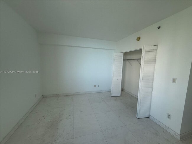 Building Photo - 325 S Biscayne Blvd