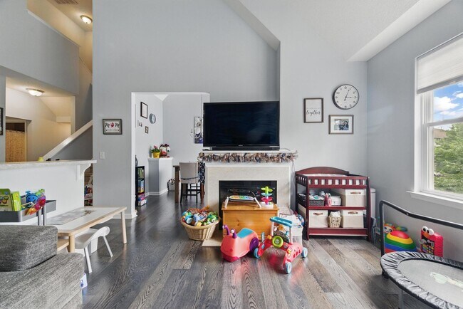 Building Photo - 985 Hollymeade Cir
