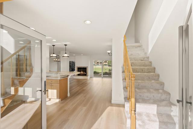 Building Photo - 219 Via Osuna