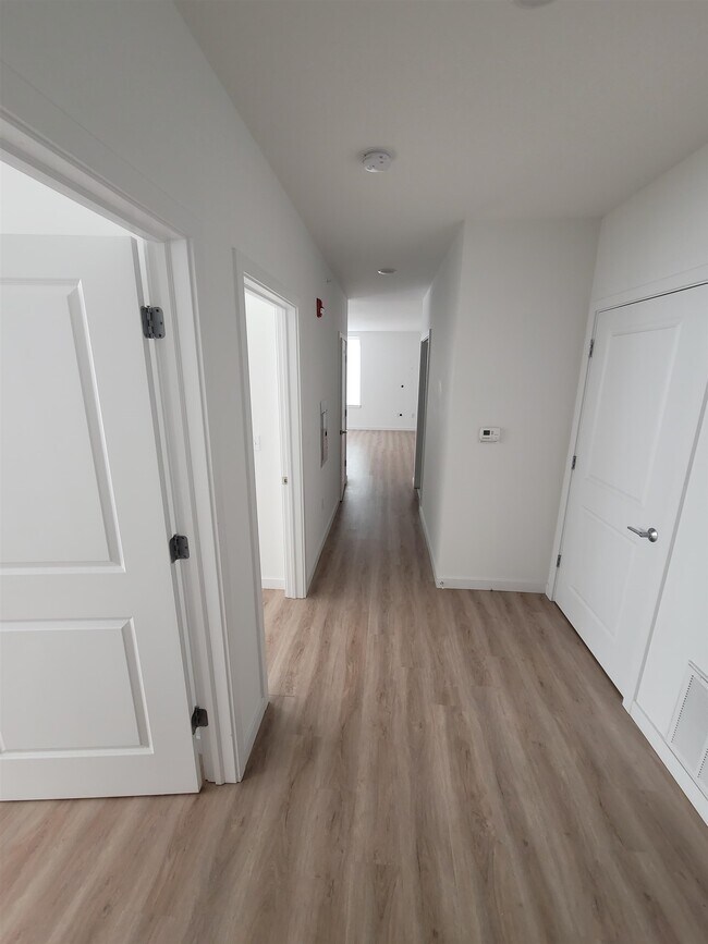 Building Photo - 306 Bergen Ave