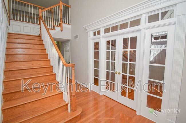Building Photo - 3727 Green Ridge Rd