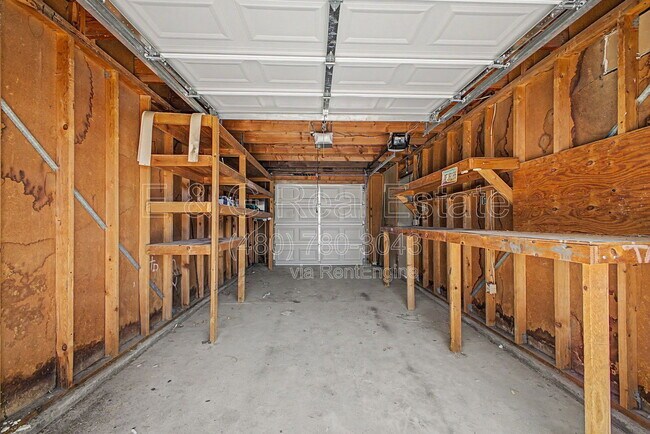 Building Photo - 4208 W Villa Maria Dr