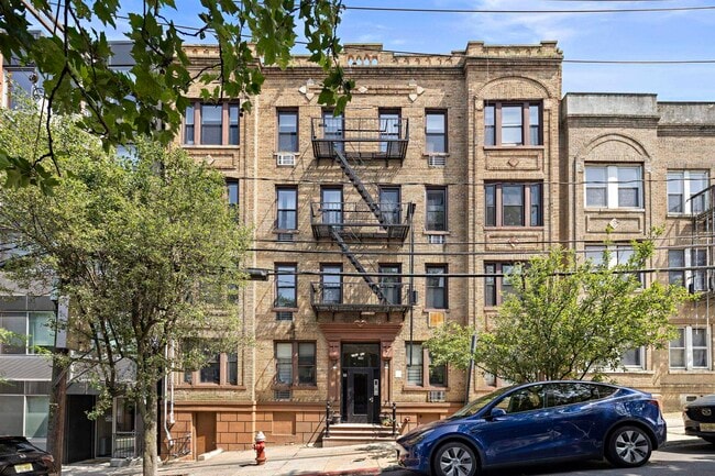 Building Photo - 108 Waldo Ave