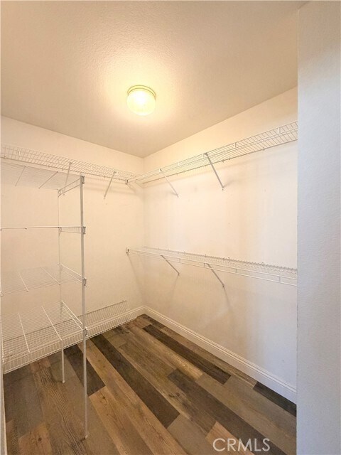 Building Photo - 15096 Fox Ridge Dr