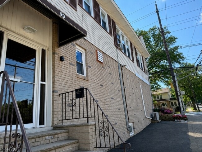 Building Photo - 99 Nutley Ave