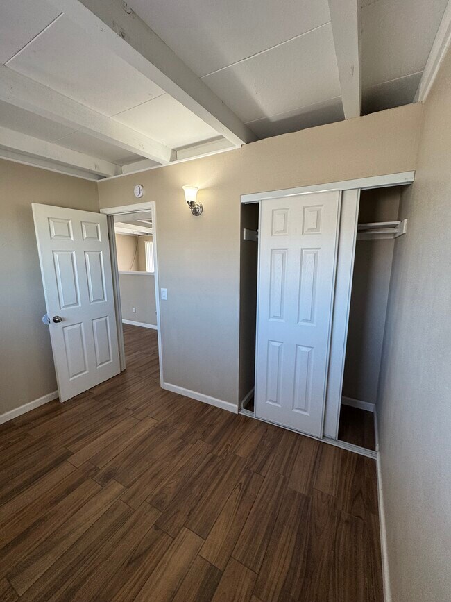 Building Photo - 1130 Mojave Dr