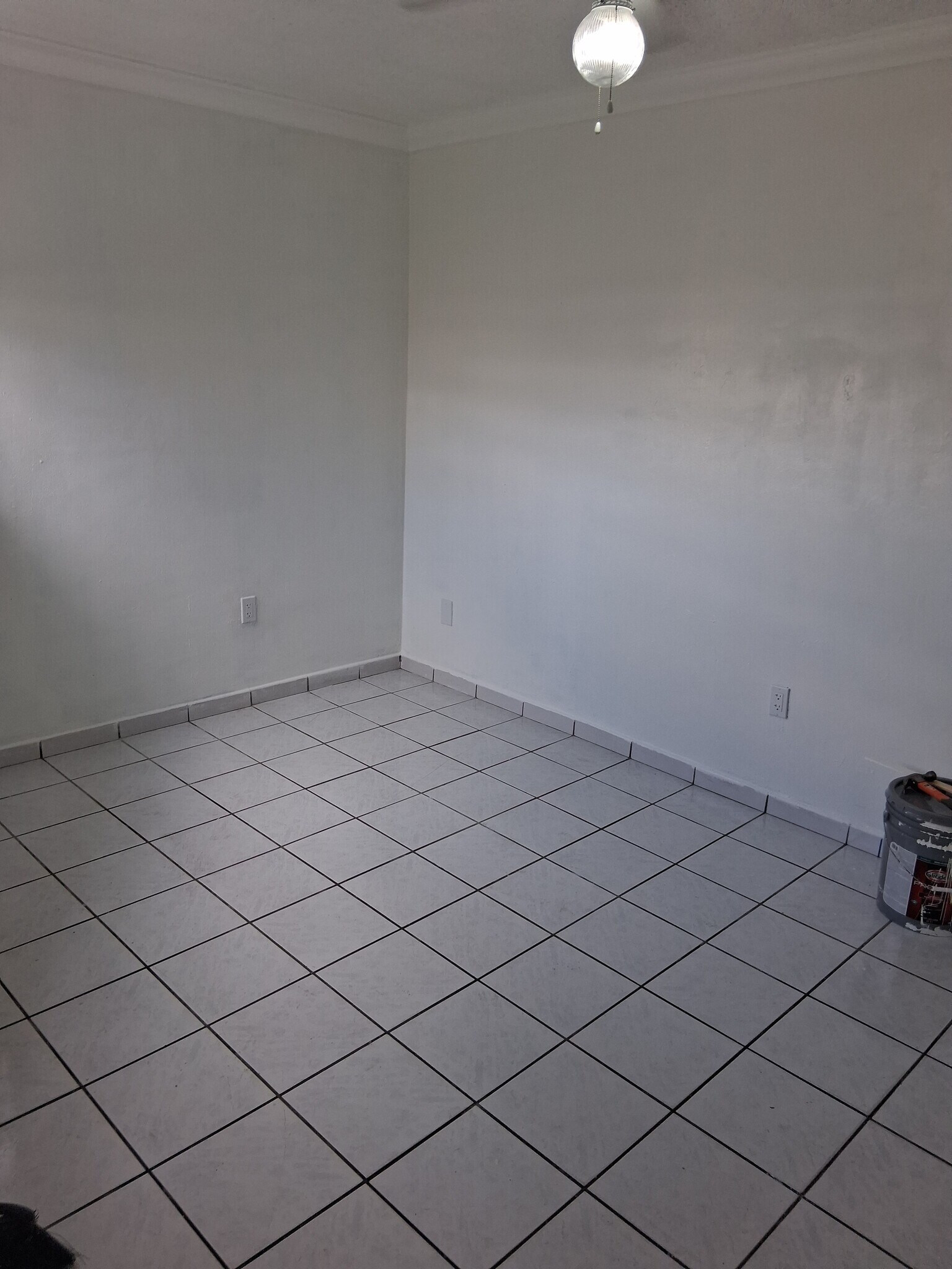 Building Photo - 1605 NE 185th St