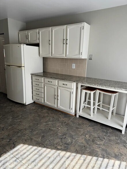 Building Photo - 9515 Duffer Way