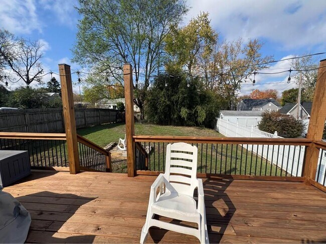 Building Photo - 1533 Harle Ave NW