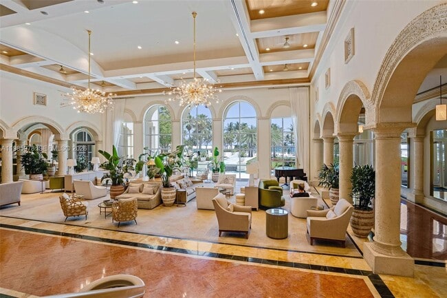 Building Photo - 725 Crandon Blvd