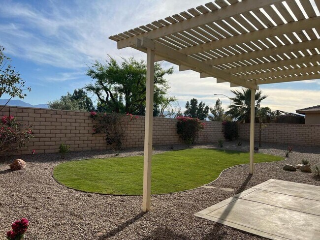 Building Photo - 80435 Atherstone Dr