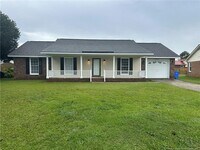Building Photo - 7850 Penelope Dr
