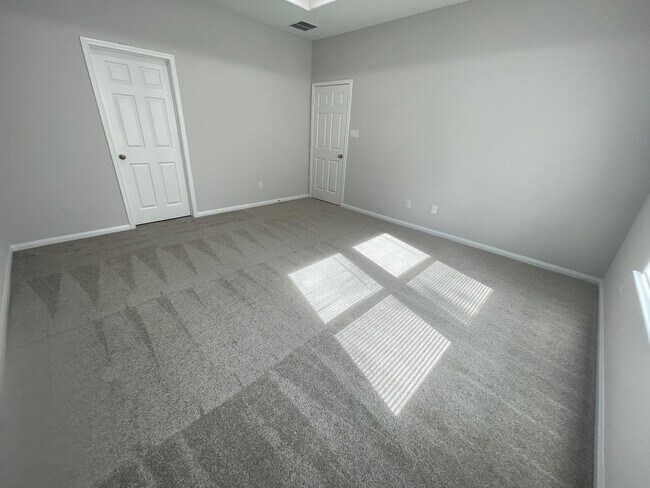 Building Photo - 1059 Rd 5736