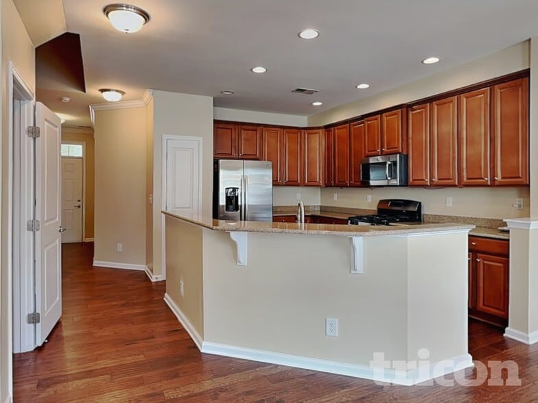 Building Photo - 22351 Market St