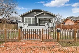 Building Photo - 4731 Woodside St