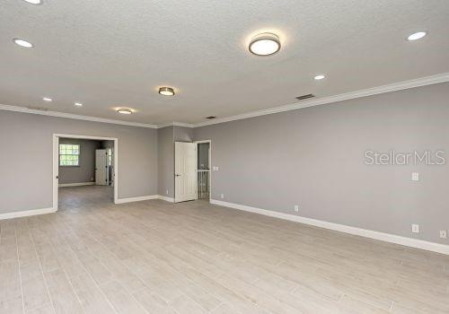 Building Photo - 1648 Bayshore Dr