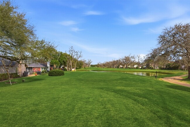 Building Photo - 3327 Shady Glen Ln