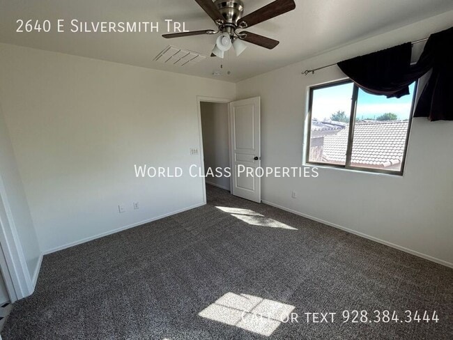 Building Photo - 2640 E Silversmith Trail