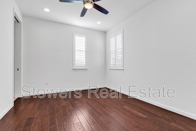 Building Photo - 3223 Carpenter Way