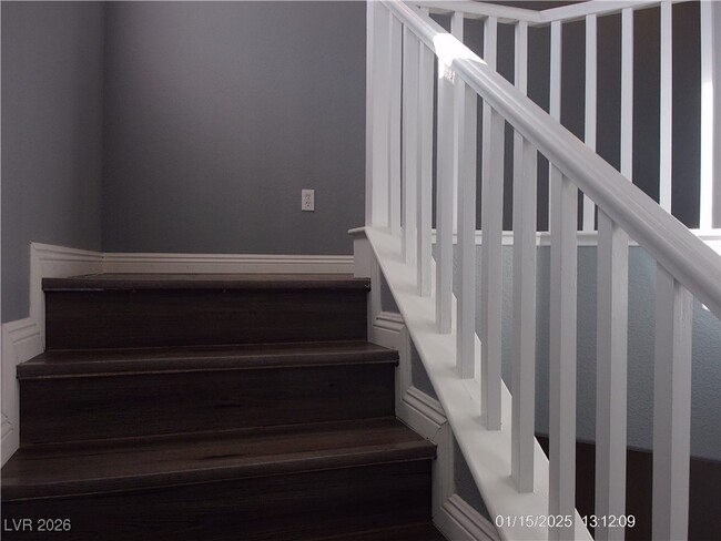 Building Photo - 7332 Ribbon Ridge Ave