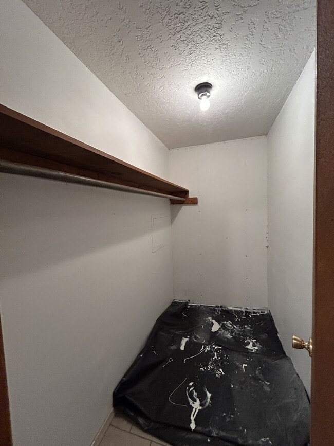 Building Photo - You Won't Believe the View!  2BR/2BA House...