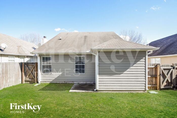 Building Photo - 1010 Wyndham Ln