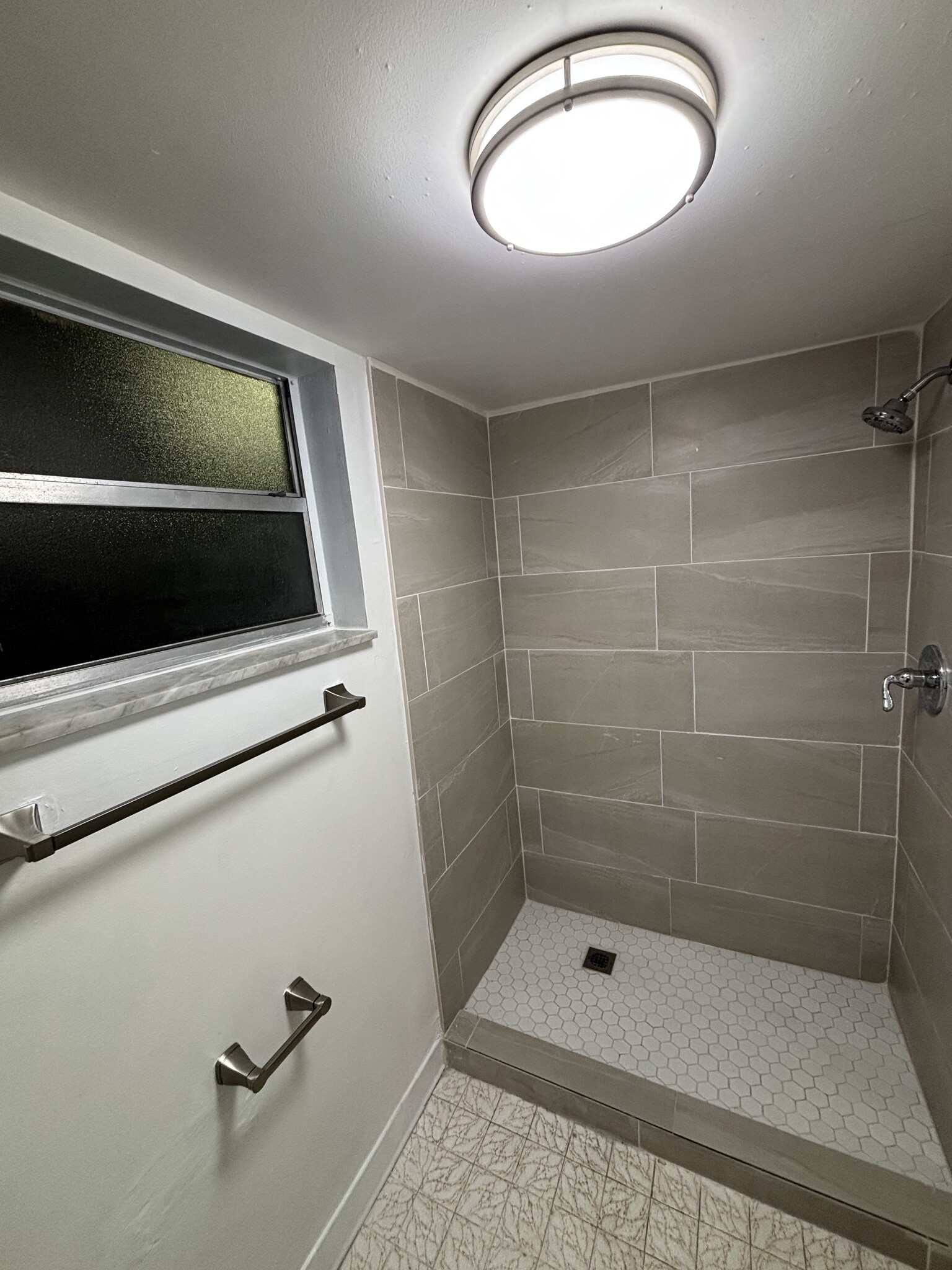 Master Shower - 14165 SW 87th St