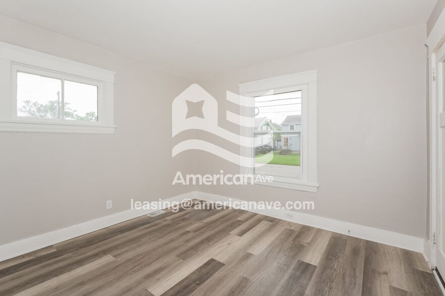 Building Photo - 1026 Brownell Ave