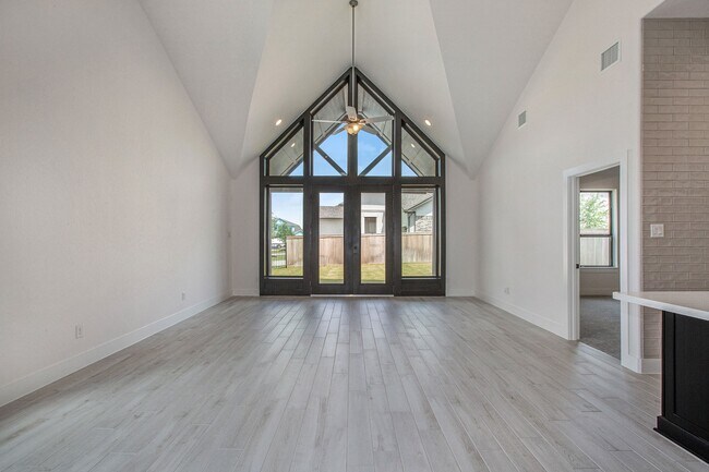 Building Photo - 15018 Bonham Shore Dr
