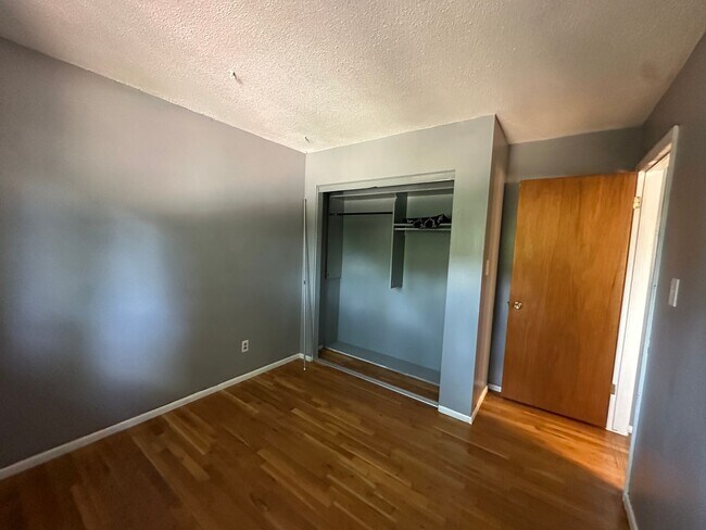 Building Photo - 4503 Montebello Dr